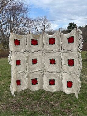 Handmade Crochet Ivory/Cream Throw with Red Roses Classic Yarn Afghan Grandma